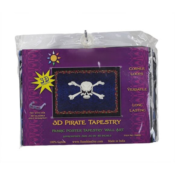 Fire Bones Pirate 3D Tapestry ~ Complete w/Corner Loops ~ 30" x 45" ~ Brand New! - Picture 2 of 2